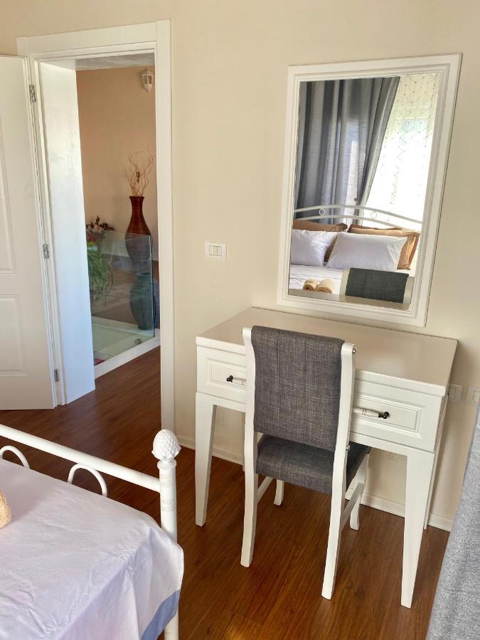 Tani'S House Villa Saranda Kültér fotó