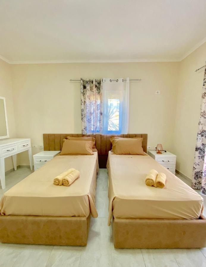 Tani'S House Villa Saranda Kültér fotó