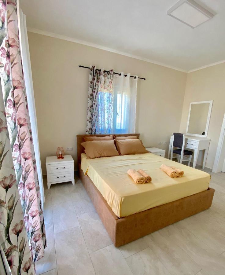 Tani'S House Villa Saranda Kültér fotó