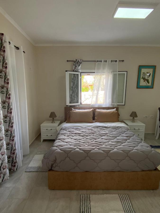 Tani'S House Villa Saranda Kültér fotó