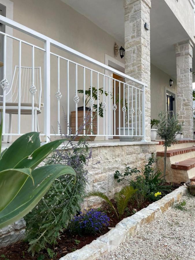 Tani'S House Villa Saranda Kültér fotó