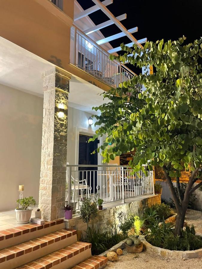 Tani'S House Villa Saranda Kültér fotó